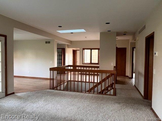 35325 HILLSIDE Drive, Farmington Hills, MI 48335 — Photo 9