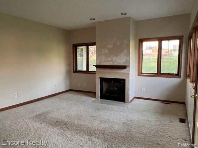 35325 HILLSIDE Drive, Farmington Hills, MI 48335 — Photo 11
