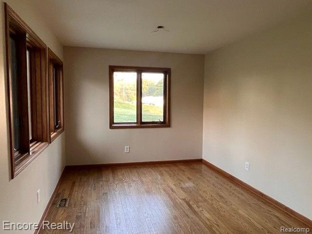 35325 HILLSIDE Drive, Farmington Hills, MI 48335 — Photo 13