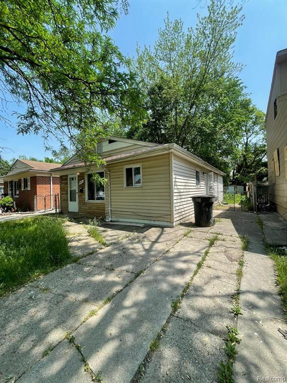 6444 AUBURN Street, Detroit, MI 48228 — Photo 2