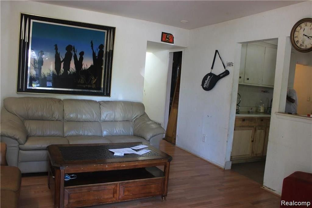 6444 AUBURN Street, Detroit, MI 48228 — Photo 12