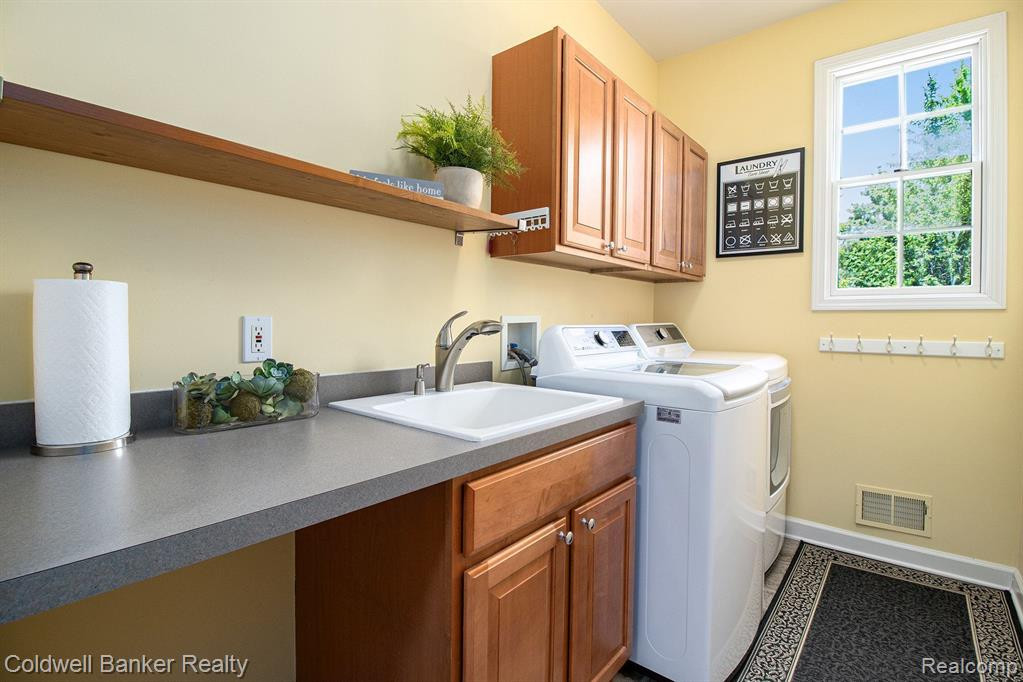 18007 STONEBROOK Drive, Northville, MI 48168 — Photo 26