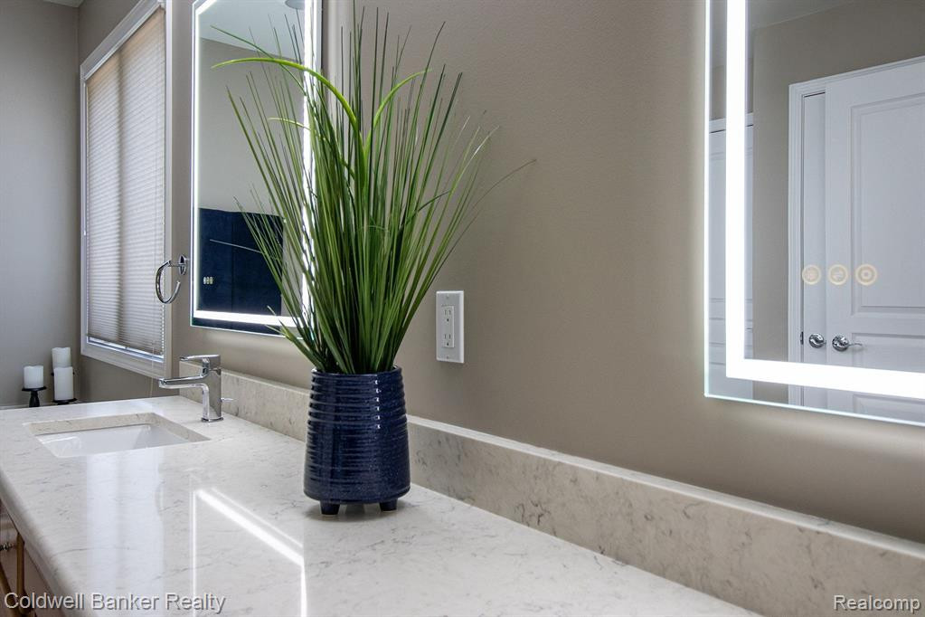 18007 STONEBROOK Drive, Northville, MI 48168 — Photo 32