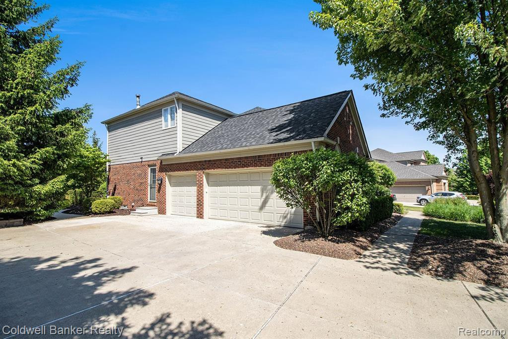 18007 STONEBROOK Drive, Northville, MI 48168 — Photo 43