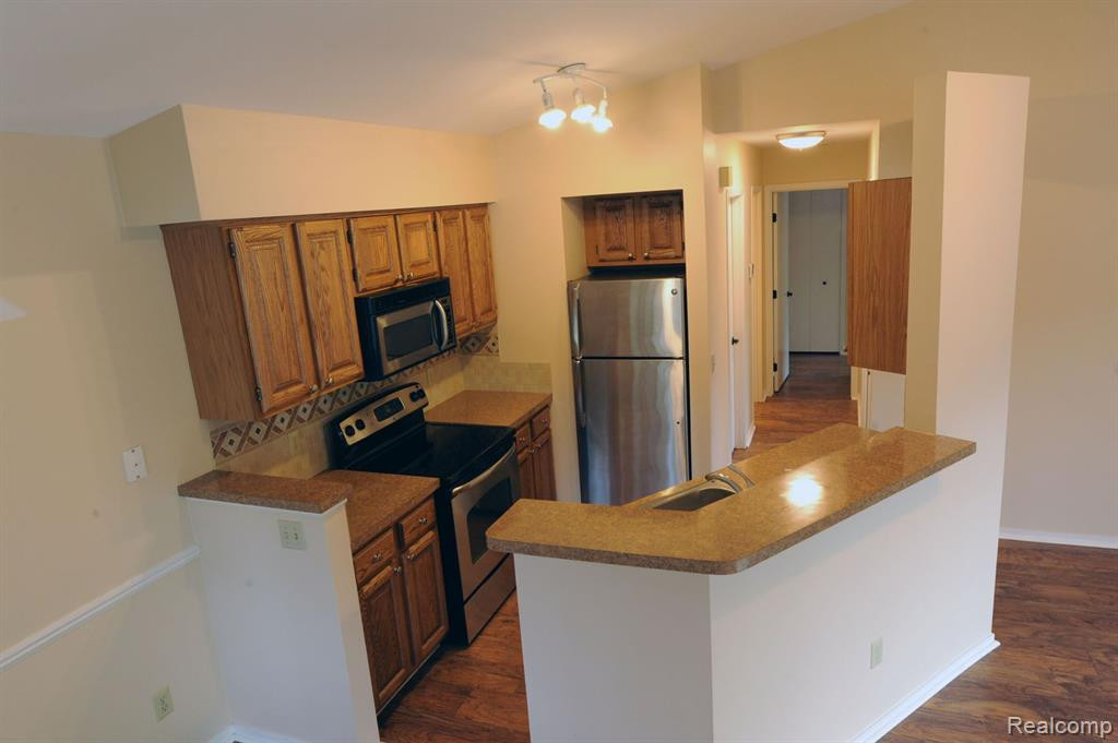 391 SPRING BROOKE Drive, Brighton, MI 48116 — Photo 3