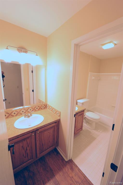 391 SPRING BROOKE Drive, Brighton, MI 48116 — Photo 5