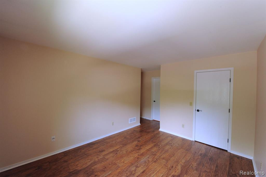 391 SPRING BROOKE Drive, Brighton, MI 48116 — Photo 7