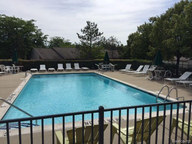 391 SPRING BROOKE Drive, Brighton, MI 48116 — Photo 9