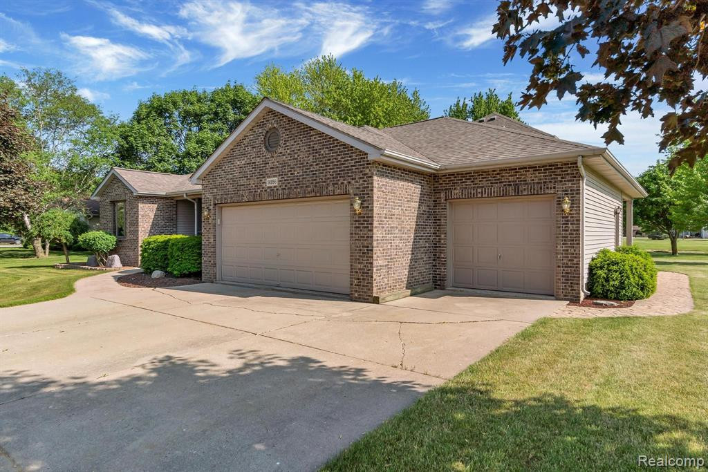 9356 MAPLE Street, New Lothrop, MI 48460 — Photo 3
