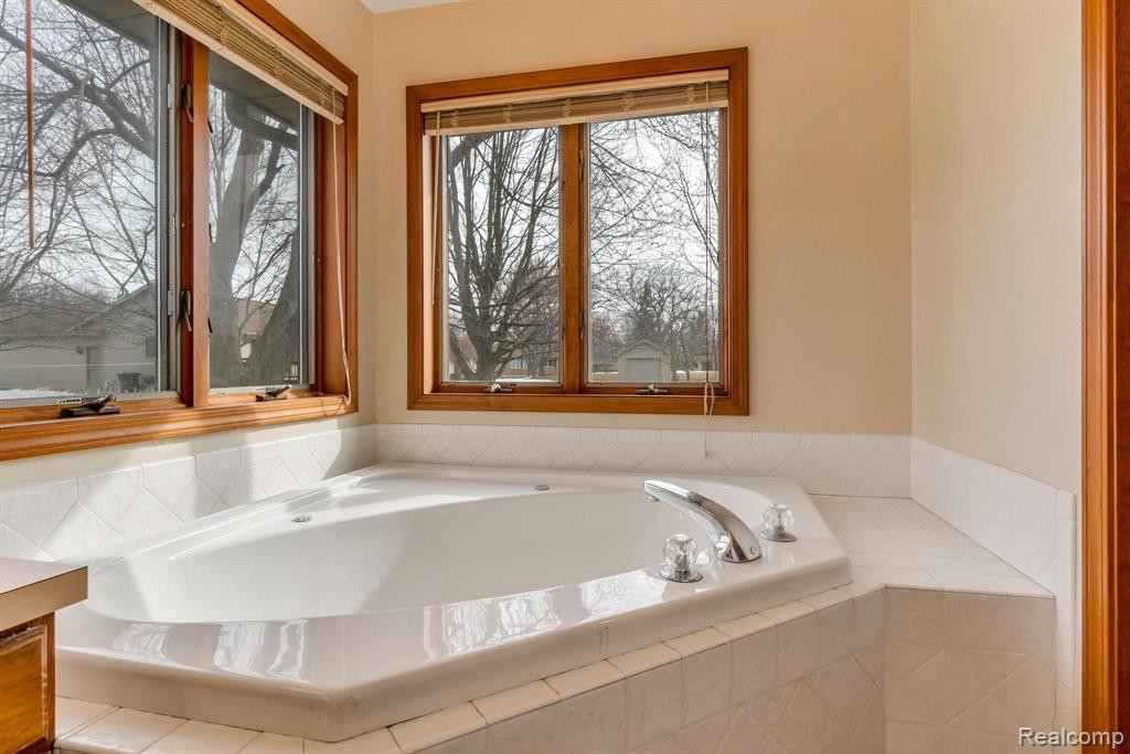 9356 MAPLE Street, New Lothrop, MI 48460 — Photo 19