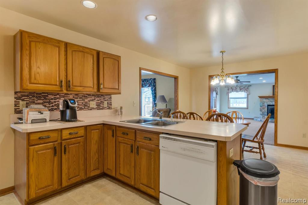 9356 MAPLE Street, New Lothrop, MI 48460 — Photo 25