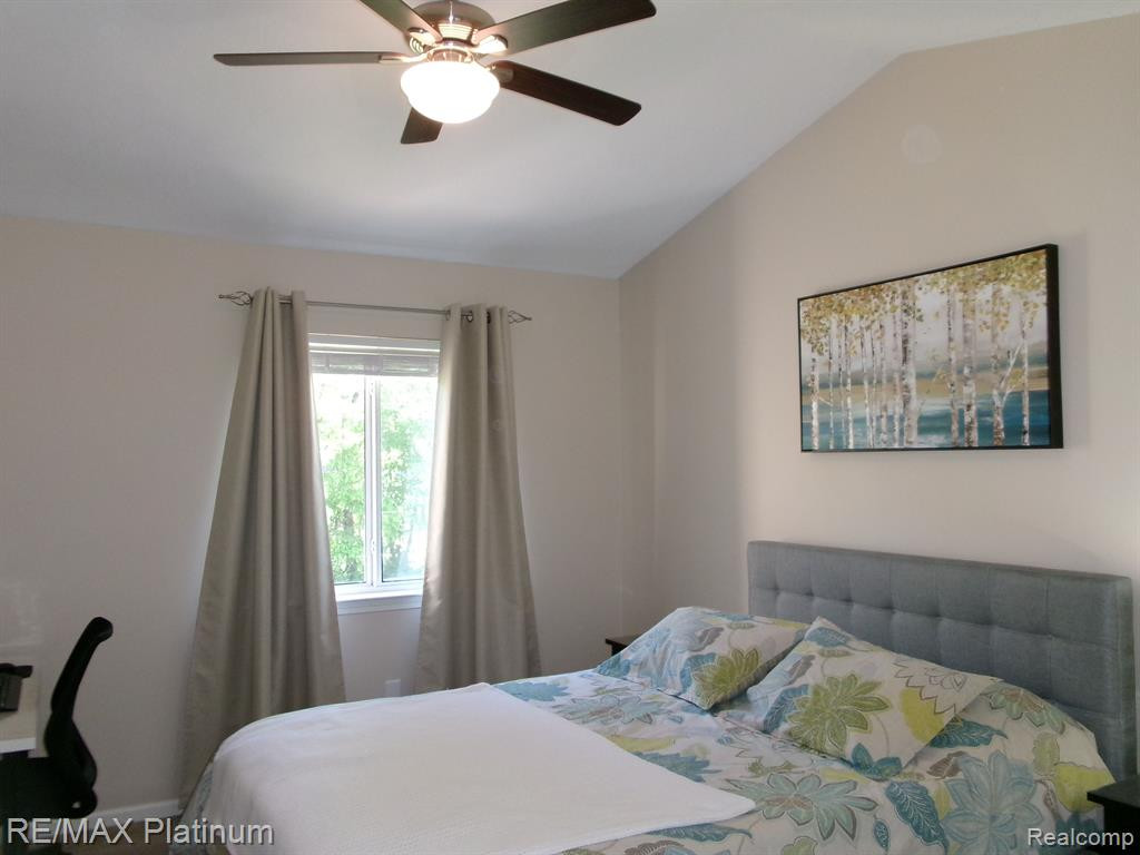 4406 Willow View Ct., Howell, MI 48843 — Photo 12