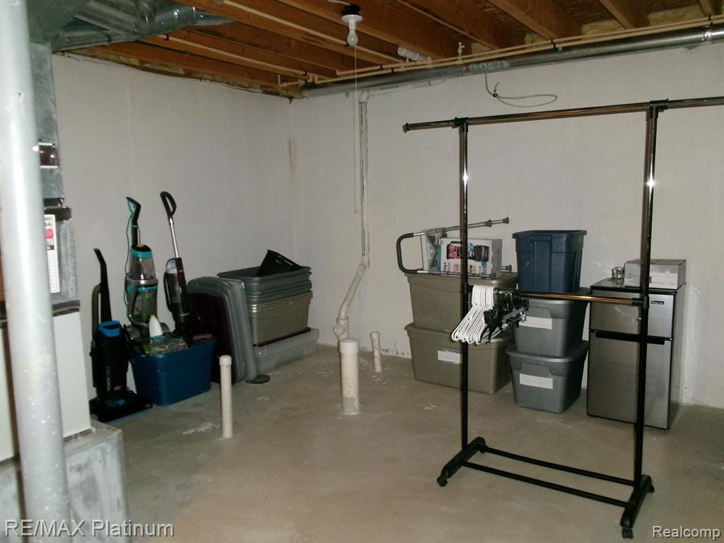 4406 Willow View Ct., Howell, MI 48843 — Photo 13