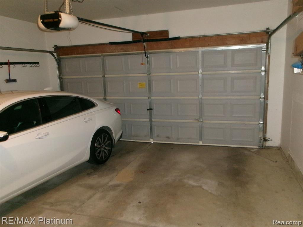 4406 Willow View Ct., Howell, MI 48843 — Photo 16