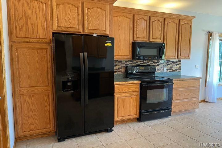 9470 BEARD Road, Kenockee, MI 48006 — Photo 17