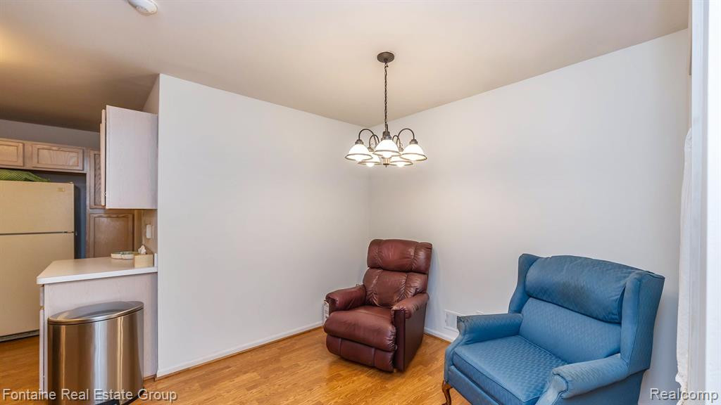 7535 GREEN MEADOW Lane, Canton, MI 48187 — Photo 7