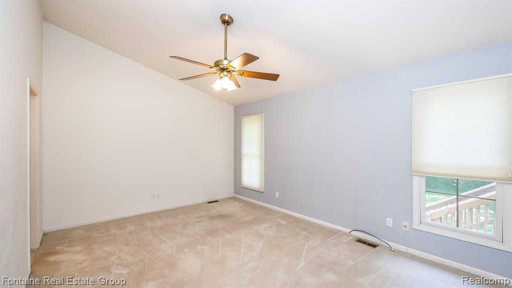 7535 GREEN MEADOW Lane, Canton, MI 48187 — Photo 18