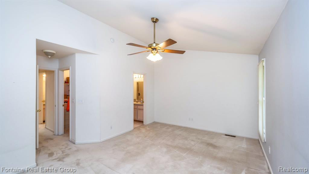 7535 GREEN MEADOW Lane, Canton, MI 48187 — Photo 19