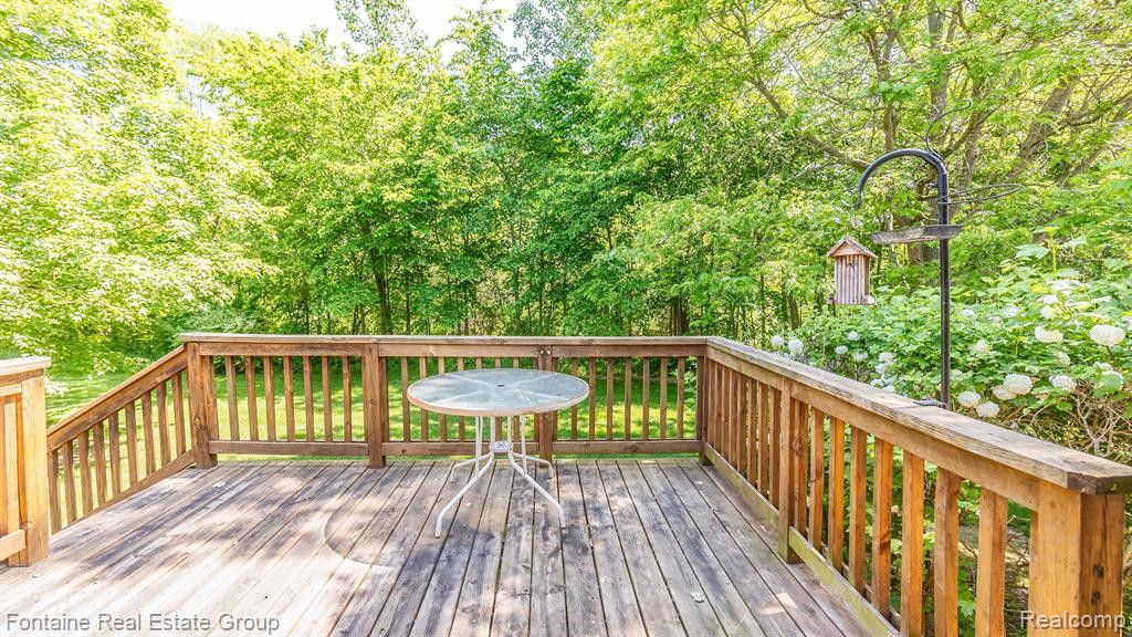 7535 GREEN MEADOW Lane, Canton, MI 48187 — Photo 24