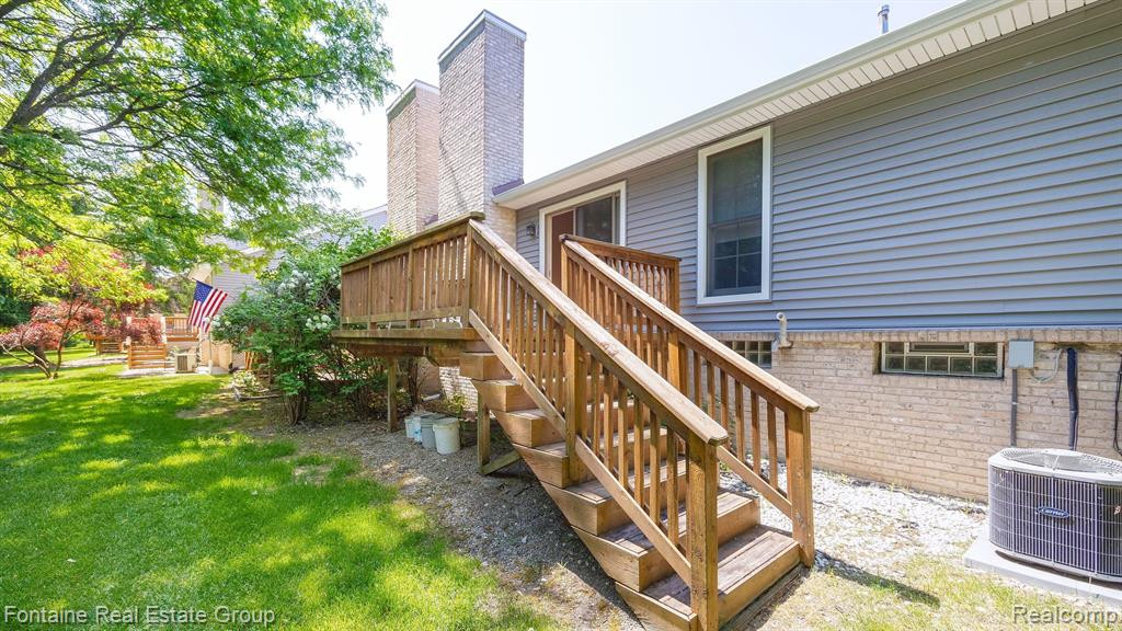7535 GREEN MEADOW Lane, Canton, MI 48187 — Photo 25