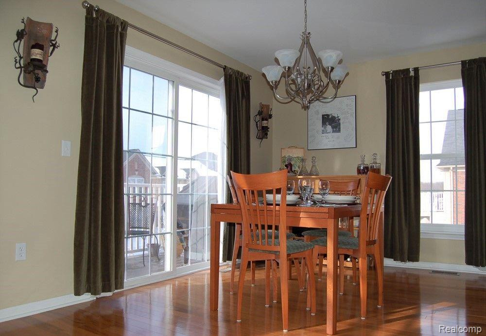 4053 ELIZABETH Avenue, Canton, MI 48188 — Photo 6