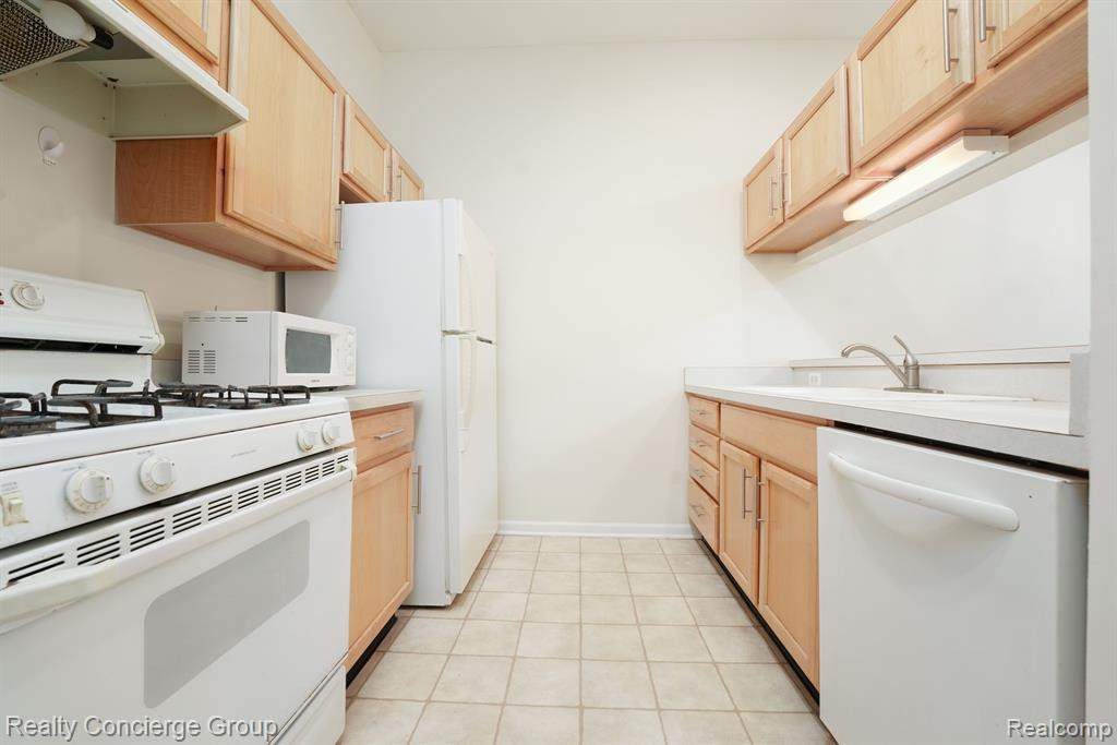 1187 JOYCE Lane, Ann Arbor, MI 48103 — Photo 6
