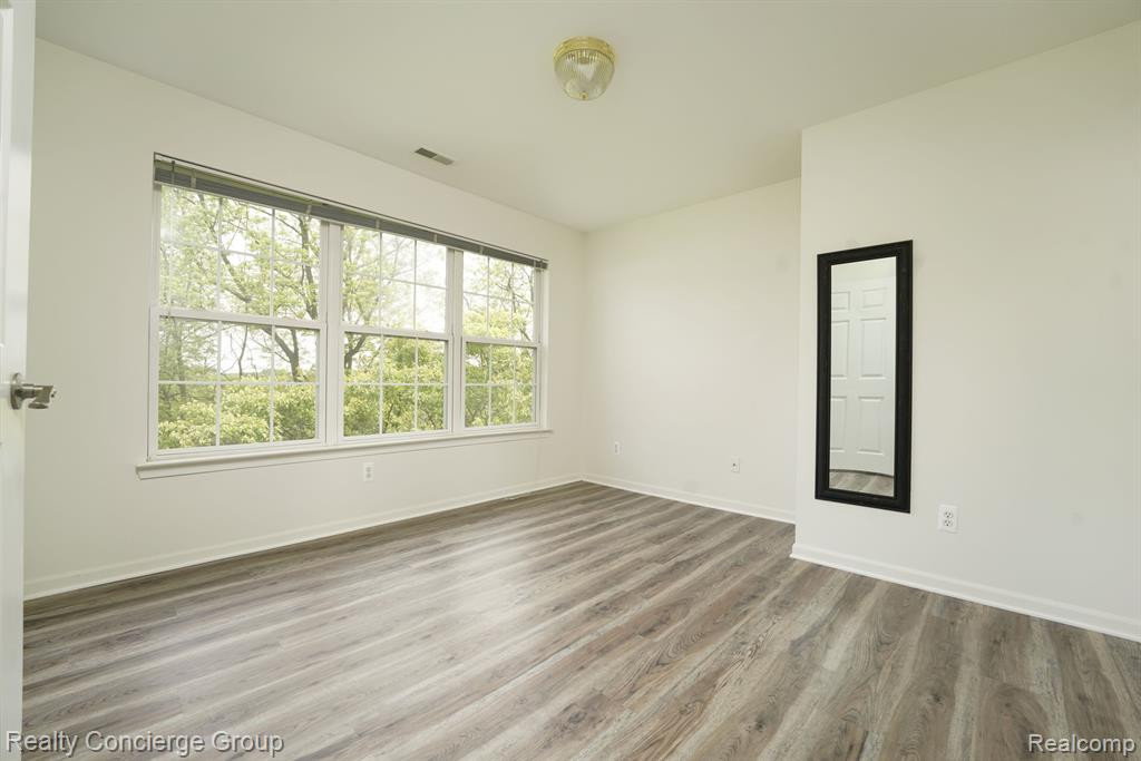 1187 JOYCE Lane, Ann Arbor, MI 48103 — Photo 8