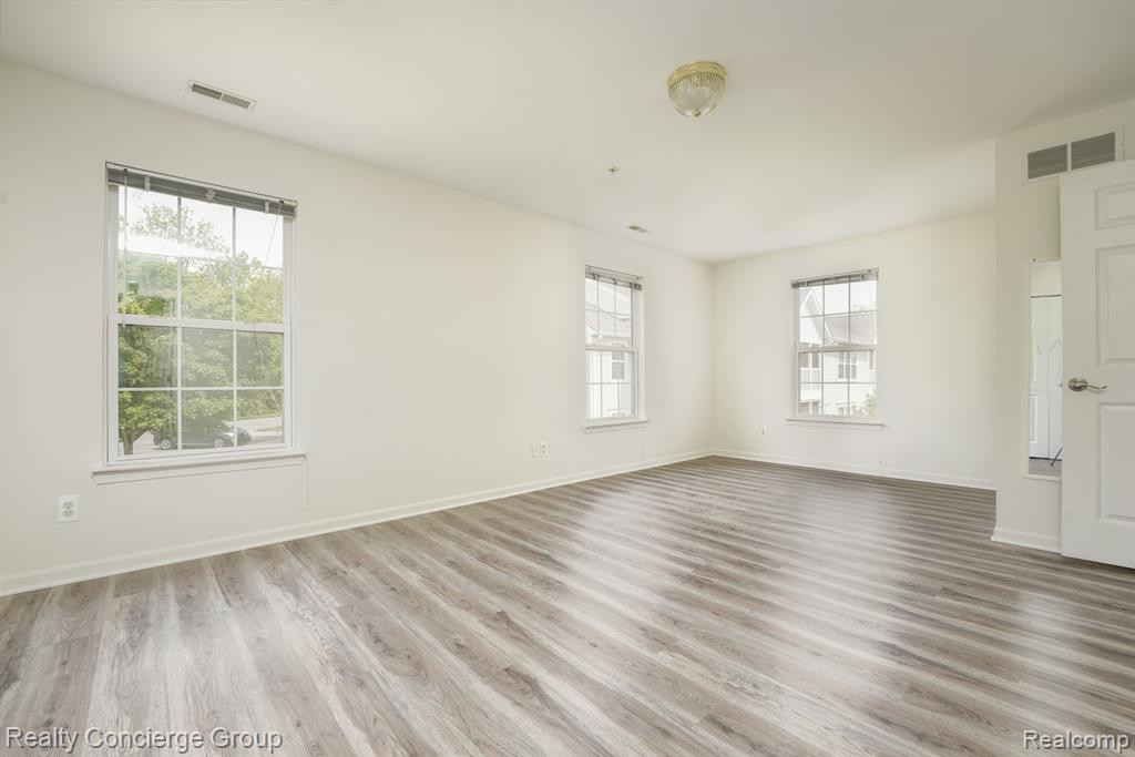 1187 JOYCE Lane, Ann Arbor, MI 48103 — Photo 12