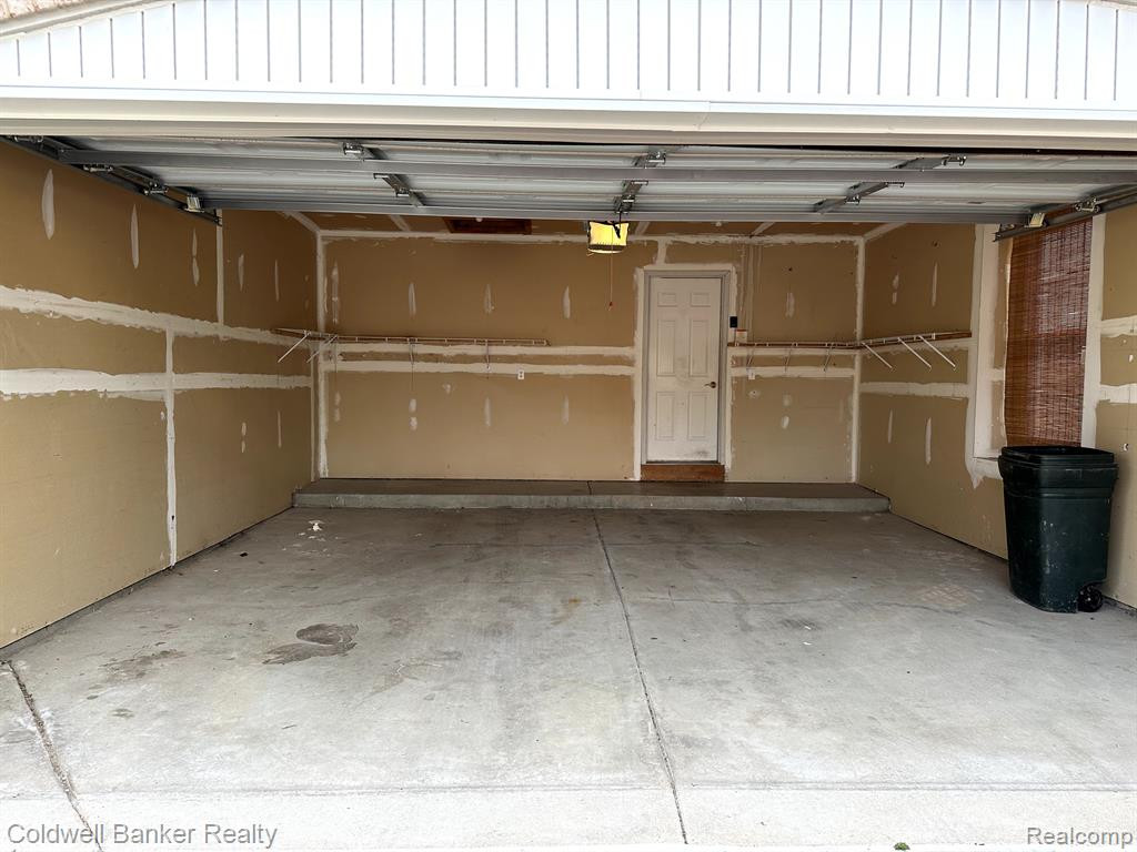 7455 GREEN MEADOW Lane, Canton, MI 48187 — Photo 3