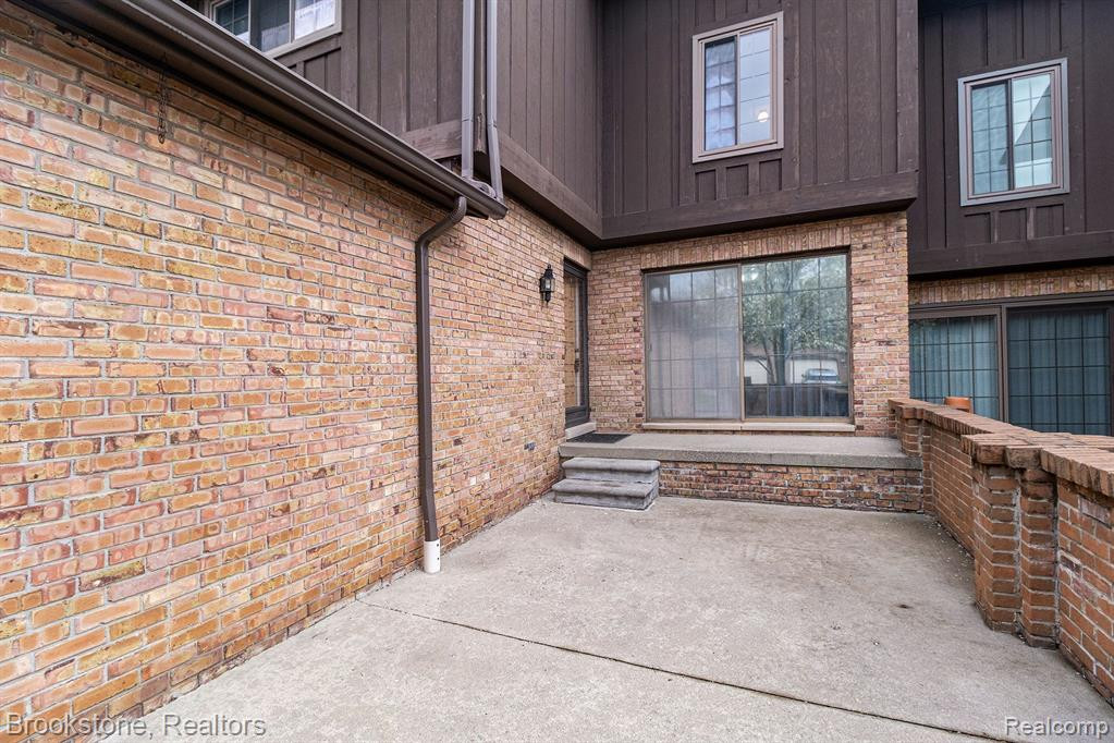 26854 SUMMERDALE Drive, Southfield, MI 48033 — Photo 4