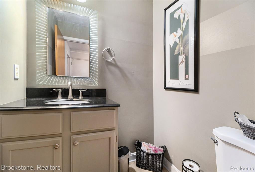 26854 SUMMERDALE Drive, Southfield, MI 48033 — Photo 13