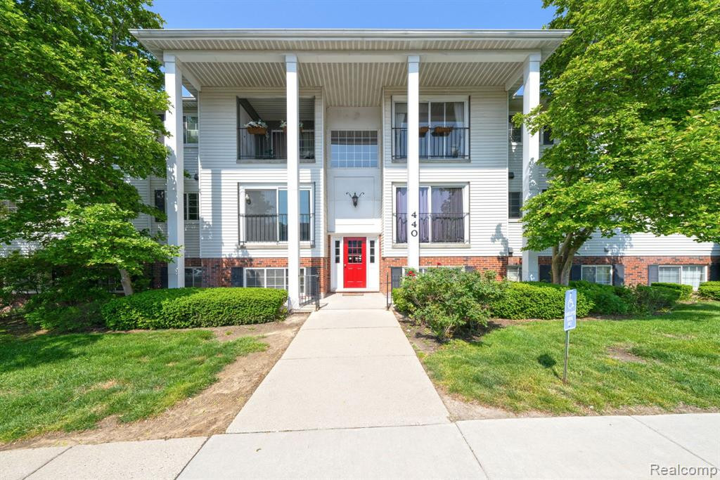 440 Baldwin Avenue, 71, Rochester, MI 48307 — front exterior