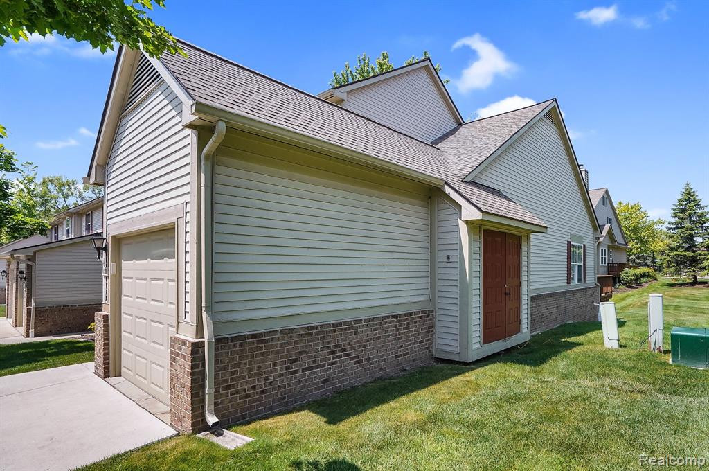 41770 Webster Ct., Novi, MI 48377 — Photo 2