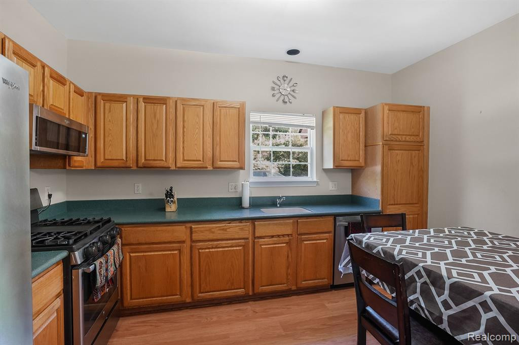 41770 Webster Ct., Novi, MI 48377 — Photo 6
