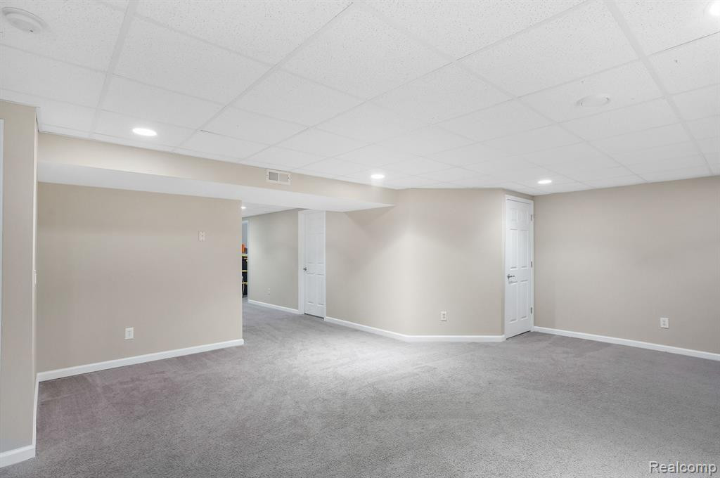 41770 Webster Ct., Novi, MI 48377 — Photo 17