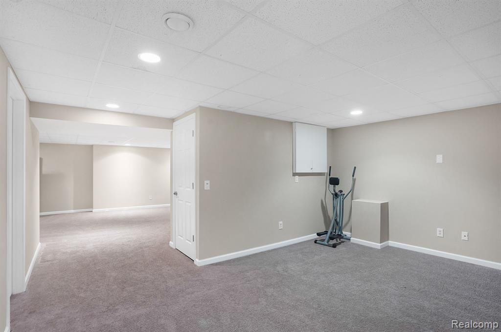 41770 Webster Ct., Novi, MI 48377 — Photo 19
