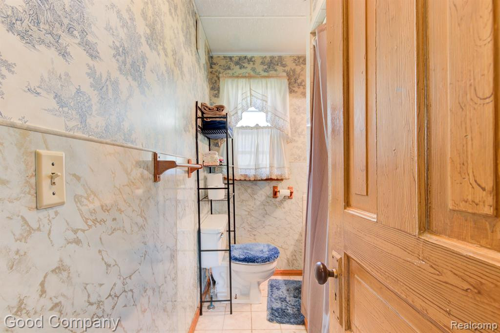 14 DIVISION Street, Oxford, MI 48371 — Photo 16