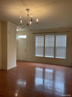 23484 WILLIAMSBURG Circle, Woodhaven, MI 48183 — Photo 4