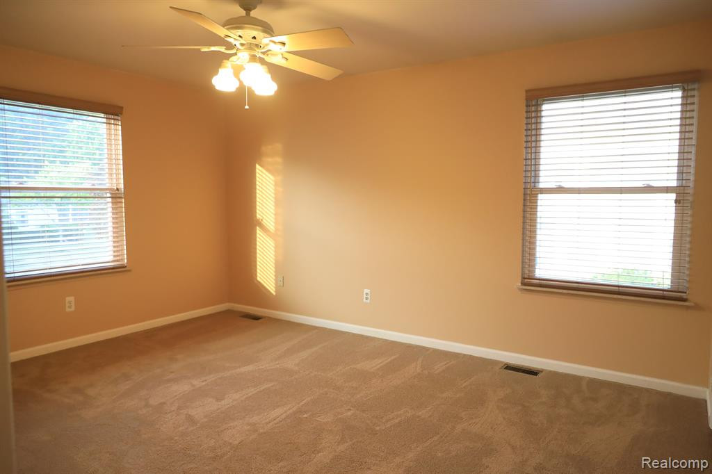 1444 MARINER Drive, Walled Lake, MI 48390 — Photo 13