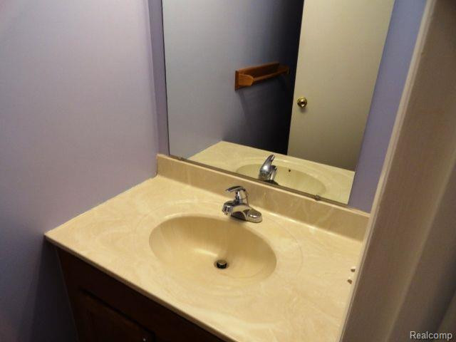 1444 MARINER Drive, Walled Lake, MI 48390 — Photo 16