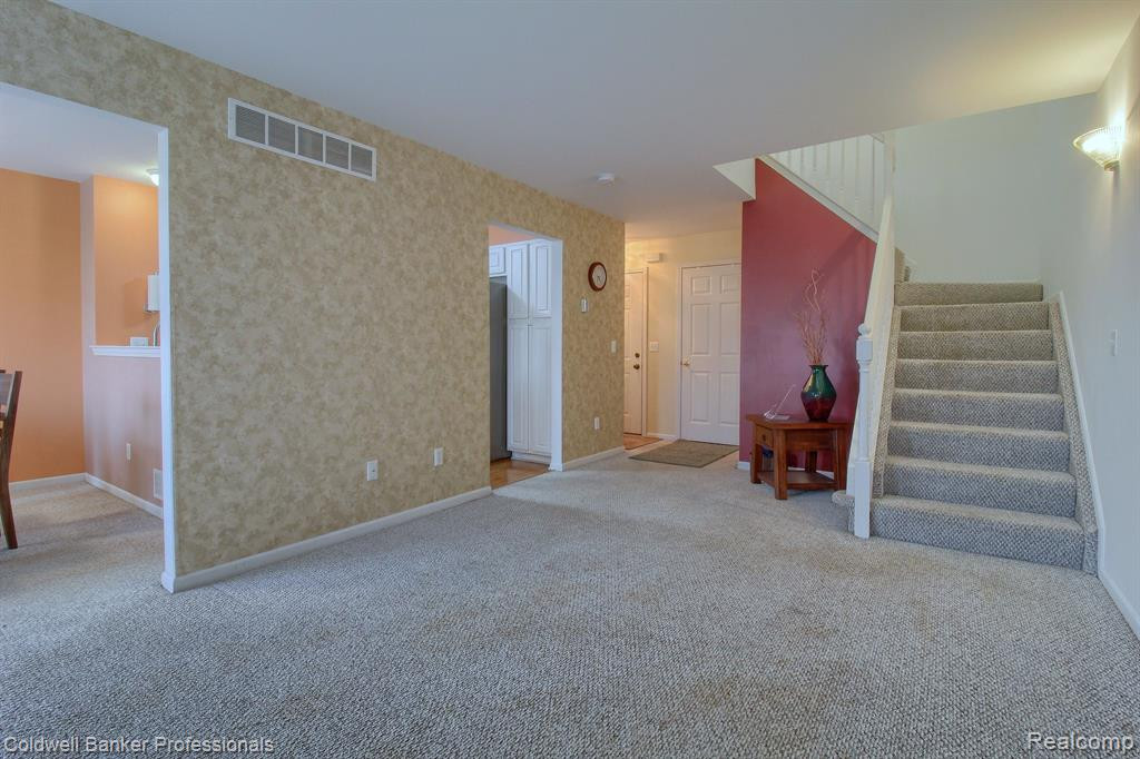 8905 MILLINGTON Court, 27, Belleville, MI 48111 — Photo 8