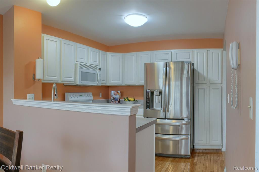 8905 MILLINGTON Court, 27, Belleville, MI 48111 — Photo 11