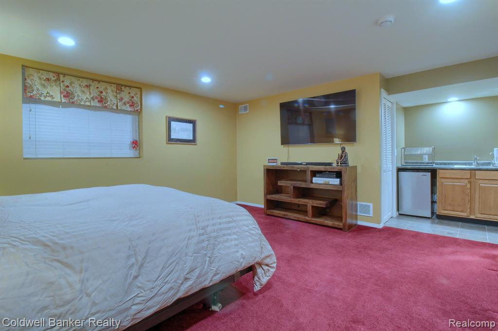 8905 MILLINGTON Court, 27, Belleville, MI 48111 — Photo 18