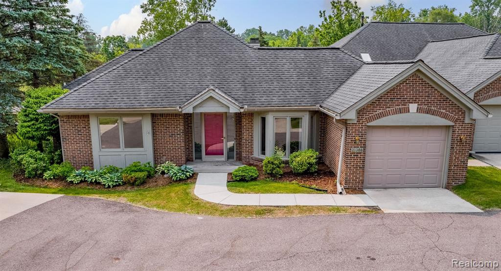 21388 MAGNOLIA Court, 4, Farmington Hills, MI 48336 — front exterior