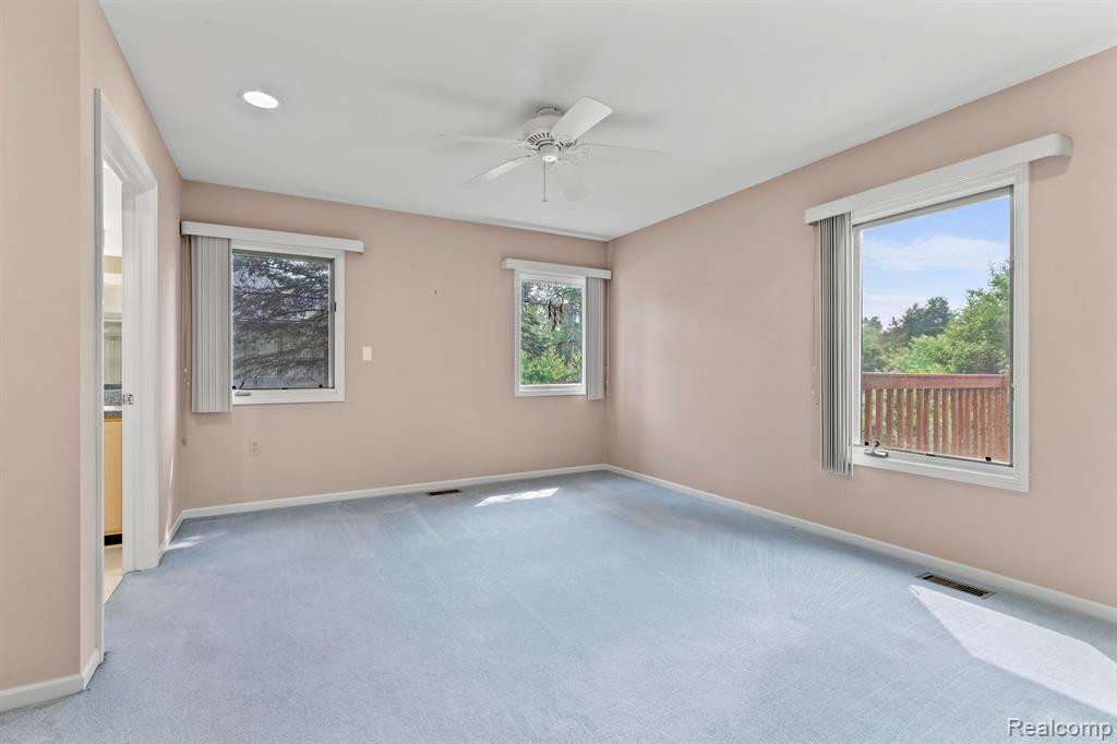 21388 MAGNOLIA Court, 4, Farmington Hills, MI 48336 — Photo 19
