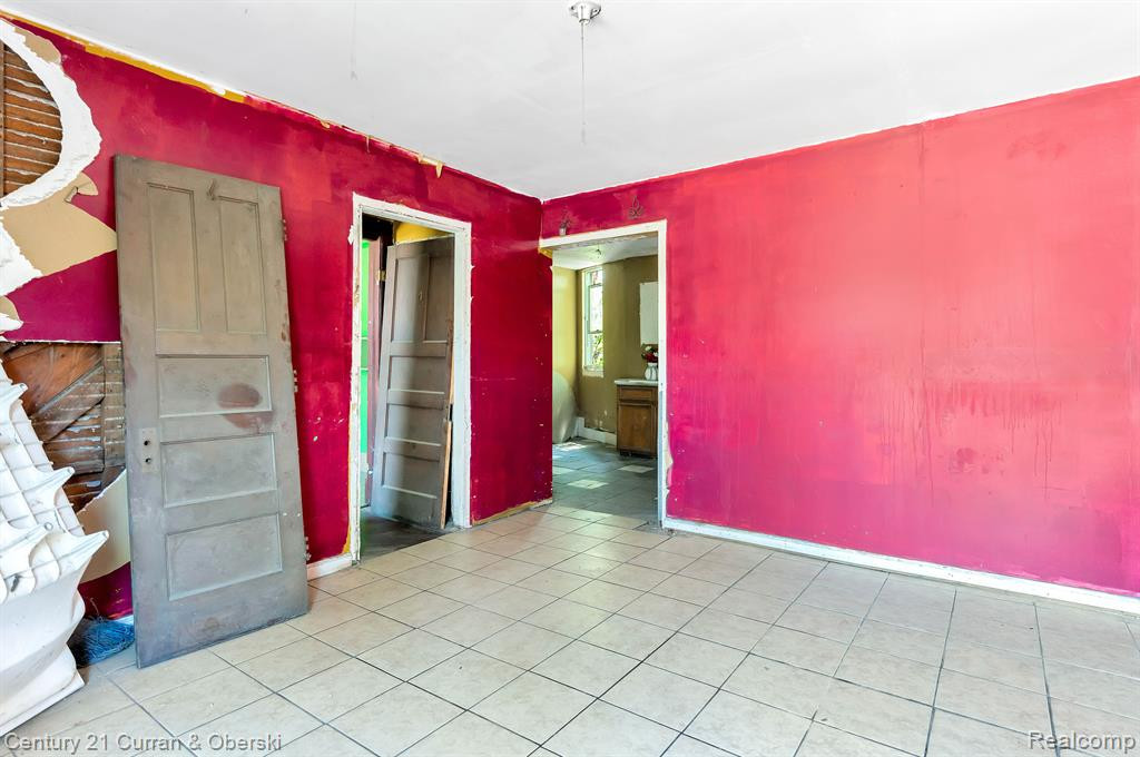 732 S GREEN Street, Detroit, MI 48209 — Photo 4