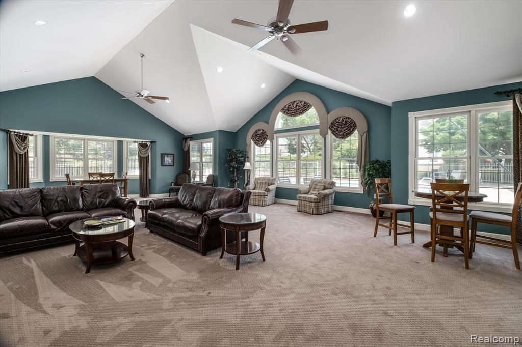 212 OAKBROOKE Drive, 2, South Lyon, MI 48178 — Photo 16