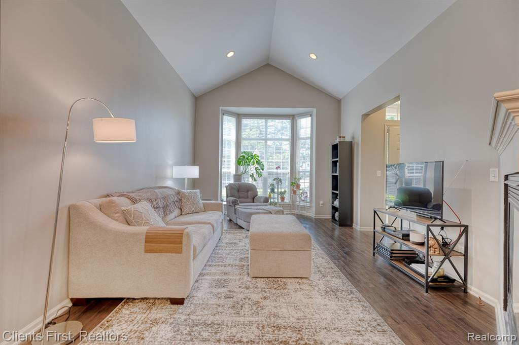 17102 CAITLIN Circle, Walled Lake, MI 48390 — Photo 5