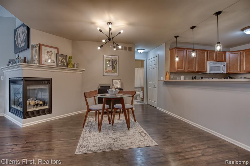 17102 CAITLIN Circle, Walled Lake, MI 48390 — Photo 10