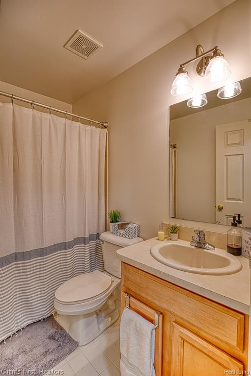 17102 CAITLIN Circle, Walled Lake, MI 48390 — Photo 18